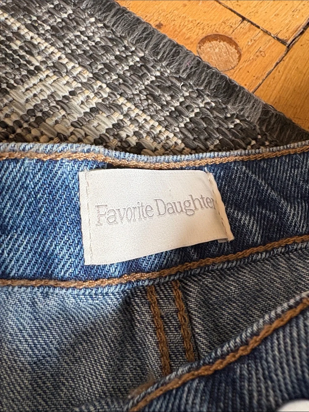 Favorite Daughter - Women’s Blue Denim Shorts - the short shorts - size 29